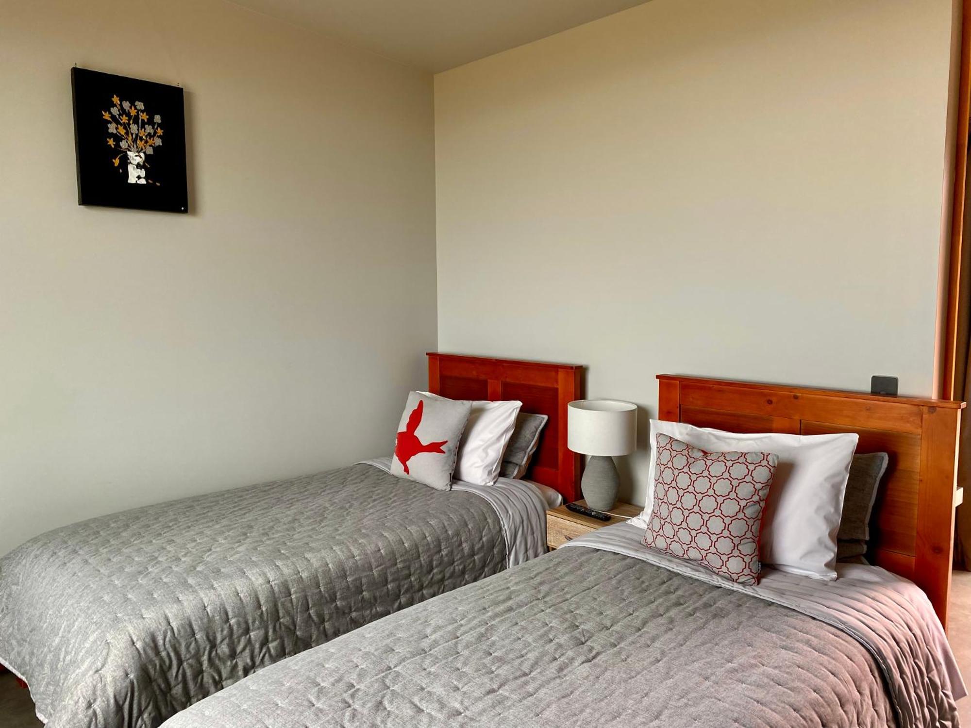 “The Cliffs” Humpridge View Motels Tuatapere Екстер'єр фото