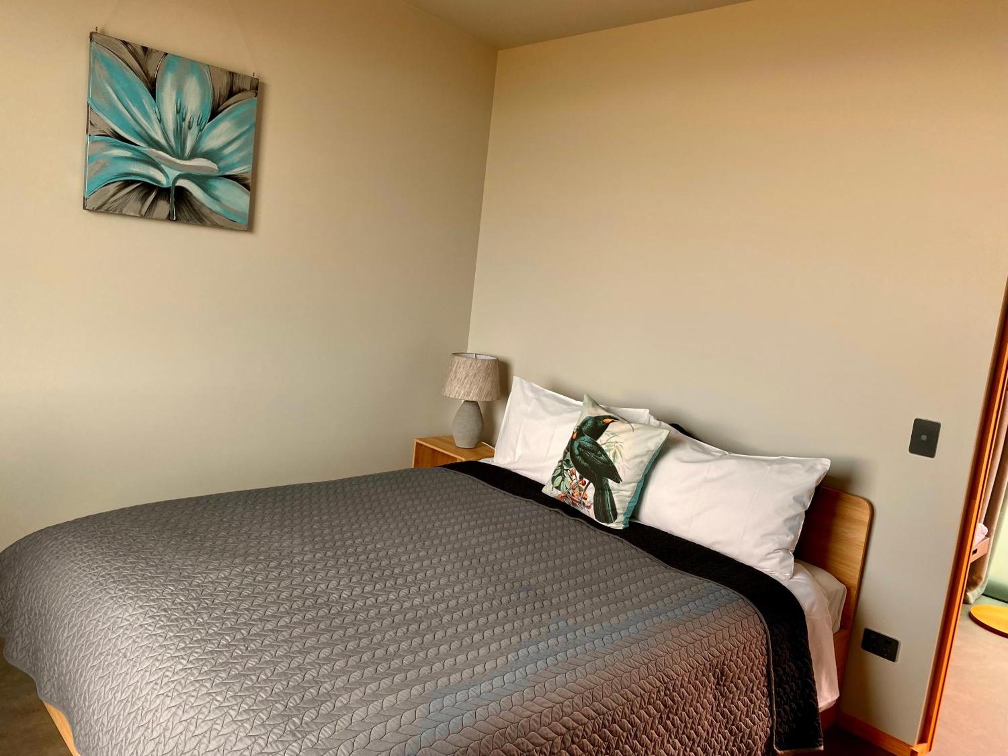 “The Cliffs” Humpridge View Motels Tuatapere Екстер'єр фото