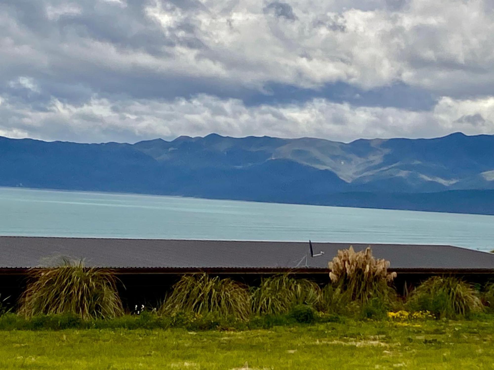 “The Cliffs” Humpridge View Motels Tuatapere Екстер'єр фото